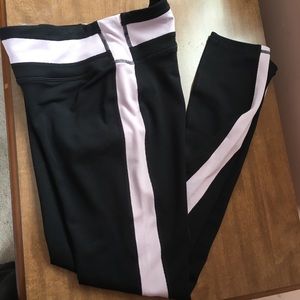 🌿Gaiam Yoga Pink Stripe Leggings (XS)🌿